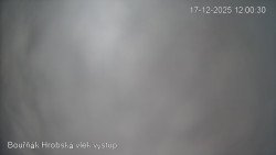 Vrchol Bouřňák, pohled na jih