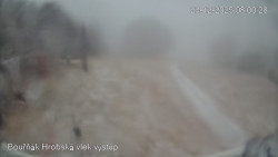 Vrchol Bouřňák, pohled na jih