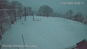 Sport Centrum Bouřňák - Vrchol Bouřňák, pohled na jih - 11.2.2026 v 18:00 Sport Centrum Bouřňák - Vrchol Bouřňák, pohled na jih - 11.2.2026 v 18:00
