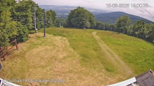 Sportzentrum Bouřňák - Bouřňák-Gipfel, Blick nach Süden - 16.6.2026 v 15:00 Sportzentrum Bouřňák - Bouřňák-Gipfel, Blick nach Süden - 16.6.2026 v 15:00