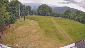 Sportzentrum Bouřňák - Bouřňák-Gipfel, Blick nach Süden - 16.6.2026 v 16:00 Sportzentrum Bouřňák - Bouřňák-Gipfel, Blick nach Süden - 16.6.2026 v 16:00