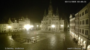 Město Liberec - Náměstí Dr. Edvarda Beneše - 2.11.2025 v 02:45 Město Liberec - Náměstí Dr. Edvarda Beneše - 2.11.2025 v 02:45