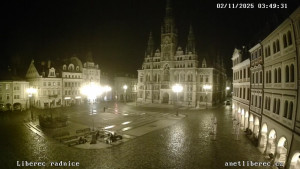 Město Liberec - Náměstí Dr. Edvarda Beneše - 2.11.2025 v 03:45 Město Liberec - Náměstí Dr. Edvarda Beneše - 2.11.2025 v 03:45