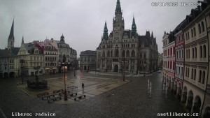 Město Liberec - Náměstí Dr. Edvarda Beneše - 2.11.2025 v 07:15 Město Liberec - Náměstí Dr. Edvarda Beneše - 2.11.2025 v 07:15