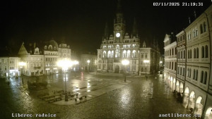 Město Liberec - Náměstí Dr. Edvarda Beneše - 2.11.2025 v 21:15 Město Liberec - Náměstí Dr. Edvarda Beneše - 2.11.2025 v 21:15