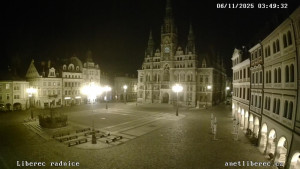 Město Liberec - Náměstí Dr. Edvarda Beneše - 6.11.2025 v 03:45 Město Liberec - Náměstí Dr. Edvarda Beneše - 6.11.2025 v 03:45