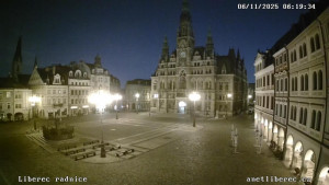 Město Liberec - Náměstí Dr. Edvarda Beneše - 6.11.2025 v 06:15 Město Liberec - Náměstí Dr. Edvarda Beneše - 6.11.2025 v 06:15