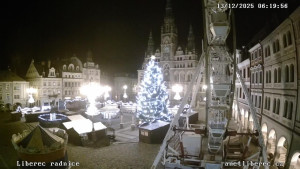 Město Liberec - Náměstí Dr. Edvarda Beneše - 13.12.2025 v 06:15 Město Liberec - Náměstí Dr. Edvarda Beneše - 13.12.2025 v 06:15