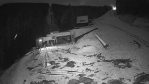 Červenohorské sedlo - Modrá sjezdovka - dojezd k lanové dráze - 19.11.2025 v 06:20 Červenohorské sedlo - Modrá sjezdovka - dojezd k lanové dráze - 19.11.2025 v 06:20