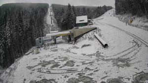 Červenohorské sedlo - Modrá sjezdovka - dojezd k lanové dráze - 19.11.2025 v 11:10 Červenohorské sedlo - Modrá sjezdovka - dojezd k lanové dráze - 19.11.2025 v 11:10