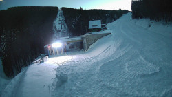 Modrá sjezdovka - dojezd k lanové dráze