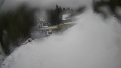 Modrá sjezdovka - dojezd k lanové dráze