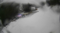 Modrá sjezdovka - dojezd k lanové dráze