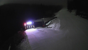 Červenohorské sedlo - Modrá sjezdovka - dojezd k lanové dráze - 7.12.2025 v 22:30 Červenohorské sedlo - Modrá sjezdovka - dojezd k lanové dráze - 7.12.2025 v 22:30