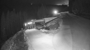 Červenohorské sedlo - Modrá sjezdovka - dojezd k lanové dráze - 23.12.2025 v 01:10 Červenohorské sedlo - Modrá sjezdovka - dojezd k lanové dráze - 23.12.2025 v 01:10