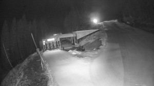 Červenohorské sedlo - Modrá sjezdovka - dojezd k lanové dráze - 23.12.2025 v 05:10 Červenohorské sedlo - Modrá sjezdovka - dojezd k lanové dráze - 23.12.2025 v 05:10