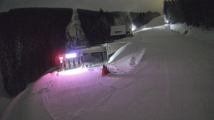 Červenohorské sedlo - Modrá sjezdovka - dojezd k lanové dráze - 4.1.2026 v 03:30 Červenohorské sedlo - Modrá sjezdovka - dojezd k lanové dráze - 4.1.2026 v 03:30