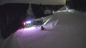 Červenohorské sedlo - Modrá sjezdovka - dojezd k lanové dráze - 4.1.2026 v 04:01 Červenohorské sedlo - Modrá sjezdovka - dojezd k lanové dráze - 4.1.2026 v 04:01