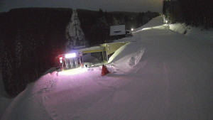 Červenohorské sedlo - Modrá sjezdovka - dojezd k lanové dráze - 4.1.2026 v 06:50 Červenohorské sedlo - Modrá sjezdovka - dojezd k lanové dráze - 4.1.2026 v 06:50