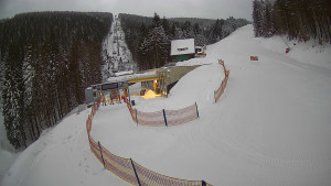 Červenohorské sedlo - Modrá sjezdovka - dojezd k lanové dráze - 4.1.2026 v 07:50 Červenohorské sedlo - Modrá sjezdovka - dojezd k lanové dráze - 4.1.2026 v 07:50