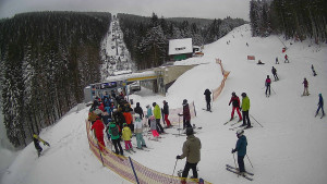 Červenohorské sedlo - Modrá sjezdovka - dojezd k lanové dráze - 4.1.2026 v 10:01 Červenohorské sedlo - Modrá sjezdovka - dojezd k lanové dráze - 4.1.2026 v 10:01