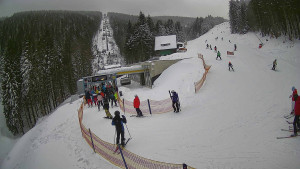 Červenohorské sedlo - Modrá sjezdovka - dojezd k lanové dráze - 4.1.2026 v 12:10 Červenohorské sedlo - Modrá sjezdovka - dojezd k lanové dráze - 4.1.2026 v 12:10