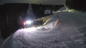 Červenohorské sedlo - Modrá sjezdovka - dojezd k lanové dráze - 4.1.2026 v 17:01 Červenohorské sedlo - Modrá sjezdovka - dojezd k lanové dráze - 4.1.2026 v 17:01