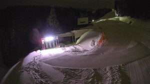 Červenohorské sedlo - Modrá sjezdovka - dojezd k lanové dráze - 4.1.2026 v 19:31 Červenohorské sedlo - Modrá sjezdovka - dojezd k lanové dráze - 4.1.2026 v 19:31