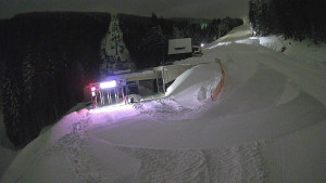 Červenohorské sedlo - Modrá sjezdovka - dojezd k lanové dráze - 4.1.2026 v 20:40 Červenohorské sedlo - Modrá sjezdovka - dojezd k lanové dráze - 4.1.2026 v 20:40