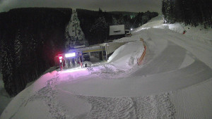 Červenohorské sedlo - Modrá sjezdovka - dojezd k lanové dráze - 4.1.2026 v 21:40 Červenohorské sedlo - Modrá sjezdovka - dojezd k lanové dráze - 4.1.2026 v 21:40