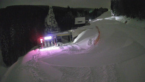 Červenohorské sedlo - Modrá sjezdovka - dojezd k lanové dráze - 4.1.2026 v 22:20 Červenohorské sedlo - Modrá sjezdovka - dojezd k lanové dráze - 4.1.2026 v 22:20