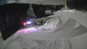 Červenohorské sedlo - Modrá sjezdovka - dojezd k lanové dráze - 4.1.2026 v 23:01 Červenohorské sedlo - Modrá sjezdovka - dojezd k lanové dráze - 4.1.2026 v 23:01