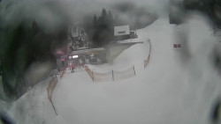 Modrá sjezdovka - dojezd k lanové dráze