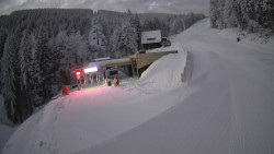 Modrá sjezdovka - dojezd k lanové dráze