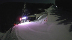 Modrá sjezdovka - dojezd k lanové dráze