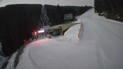 Modrá sjezdovka - dojezd k lanové dráze