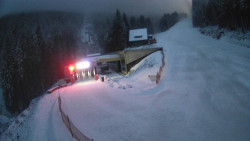 Modrá sjezdovka - dojezd k lanové dráze