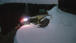 Modrá sjezdovka - dojezd k lanové dráze