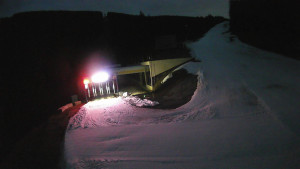 Červenohorské sedlo - Modrá sjezdovka - dojezd k lanové dráze - 23.3.2026 v 19:01 Červenohorské sedlo - Modrá sjezdovka - dojezd k lanové dráze - 23.3.2026 v 19:01