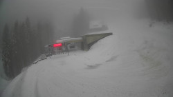 Modrá sjezdovka - dojezd k lanové dráze