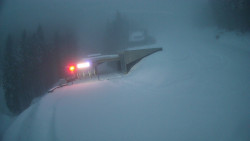 Modrá sjezdovka - dojezd k lanové dráze