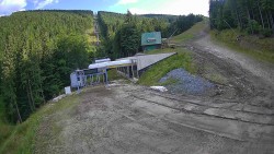 Blue ski slope – run to the cable car station