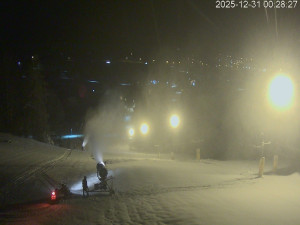 Ski areál Dlouhoňovice - Sjezdovka - 31.12.2025 v 00:32 Ski areál Dlouhoňovice - Sjezdovka - 31.12.2025 v 00:32