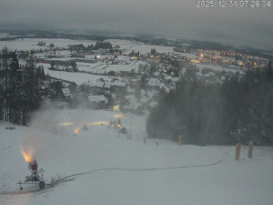 Ski areál Dlouhoňovice - Sjezdovka - 31.12.2025 v 07:32 Ski areál Dlouhoňovice - Sjezdovka - 31.12.2025 v 07:32