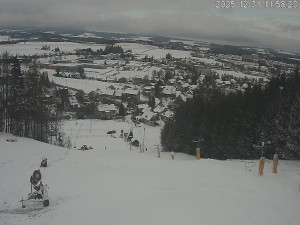 Ski areál Dlouhoňovice - Sjezdovka - 31.12.2025 v 12:02 Ski areál Dlouhoňovice - Sjezdovka - 31.12.2025 v 12:02