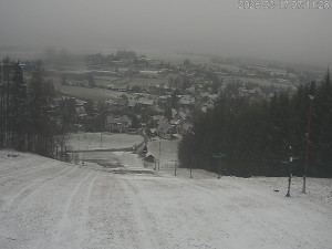 Ski areál Dlouhoňovice - Sjezdovka - 17.3.2026 v 07:15 Ski areál Dlouhoňovice - Sjezdovka - 17.3.2026 v 07:15