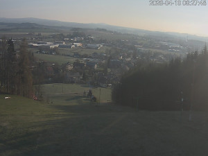 Ski areál Dlouhoňovice - Sjezdovka - 10.4.2026 v 07:32 Ski areál Dlouhoňovice - Sjezdovka - 10.4.2026 v 07:32