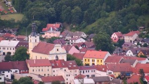 Stadt Olešnice - Blick auf die Stadt - 16.6.2026 v 20:59 Stadt Olešnice - Blick auf die Stadt - 16.6.2026 v 20:59