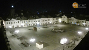 Město Bruntál - Náměstí Míru - 8.11.2025 v 02:02 Město Bruntál - Náměstí Míru - 8.11.2025 v 02:02