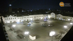 Město Bruntál - Náměstí Míru - 8.11.2025 v 20:45 Město Bruntál - Náměstí Míru - 8.11.2025 v 20:45